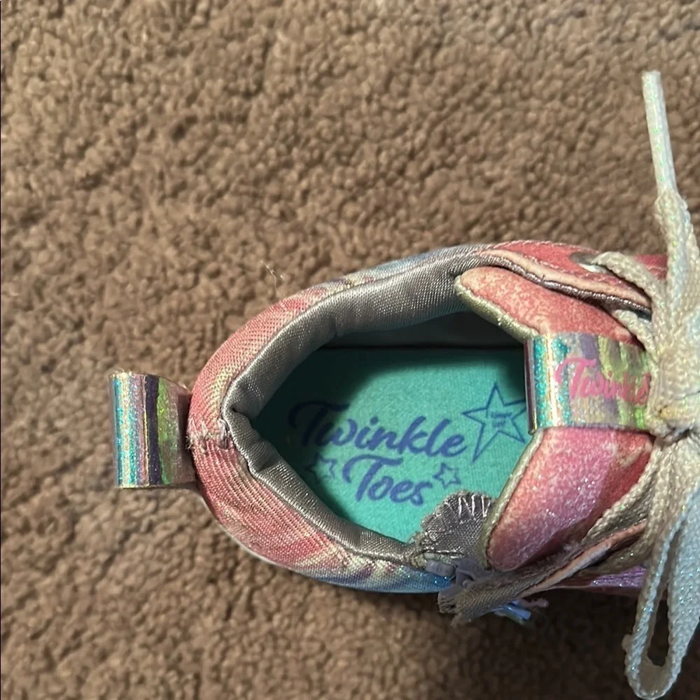 Skechers these sneakers